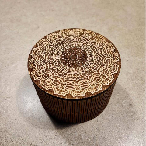 Коробка подарункова 90Х70 мм